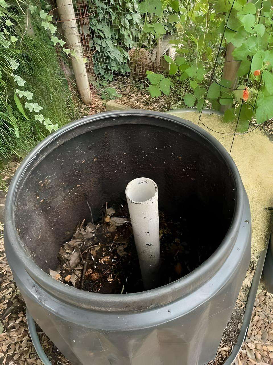 compost bin aeration pipe